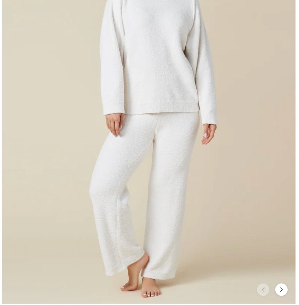 Softies Solid Marshmallow Reverse Seam Lounge Pants Wide Leg Cream size Small